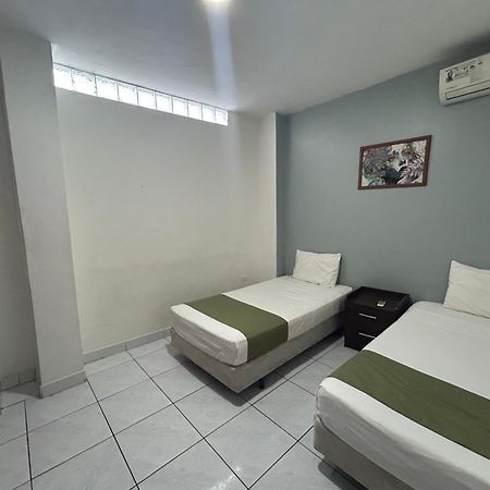 Departamentos De 2 Y 3 Habitaciones En El Centro De Манта Екстериор снимка