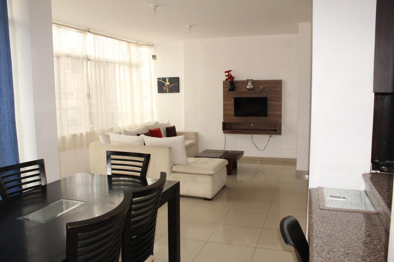 Departamentos De 2 Y 3 Habitaciones En El Centro De Манта Екстериор снимка