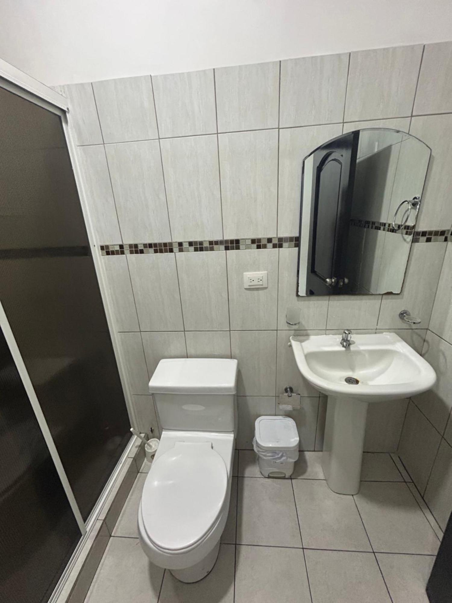 Departamentos De 2 Y 3 Habitaciones En El Centro De Манта Екстериор снимка