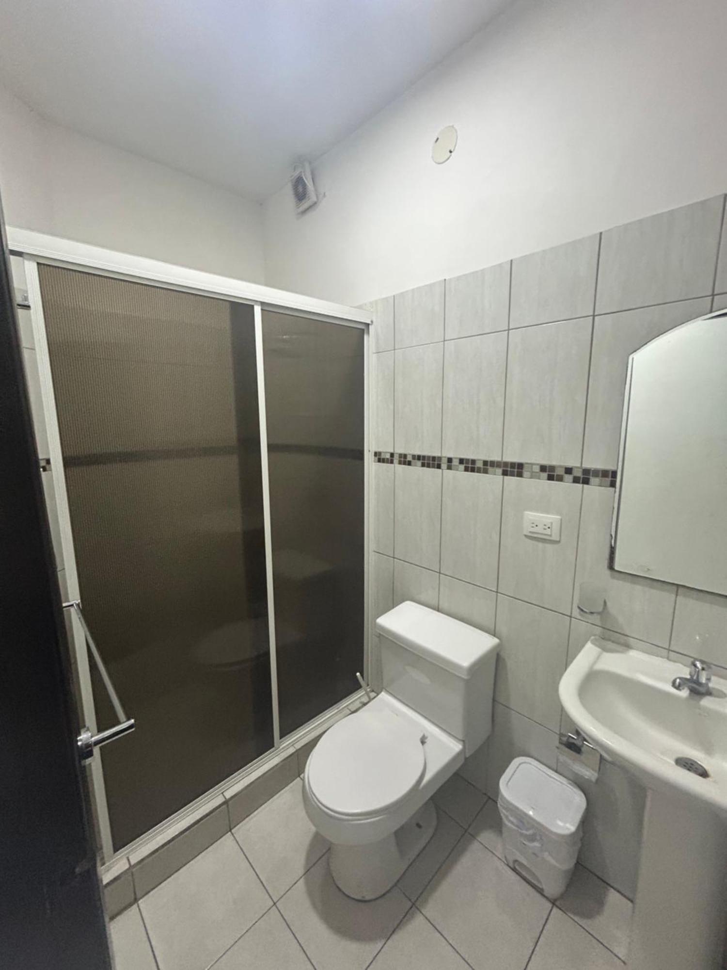 Departamentos De 2 Y 3 Habitaciones En El Centro De Манта Екстериор снимка