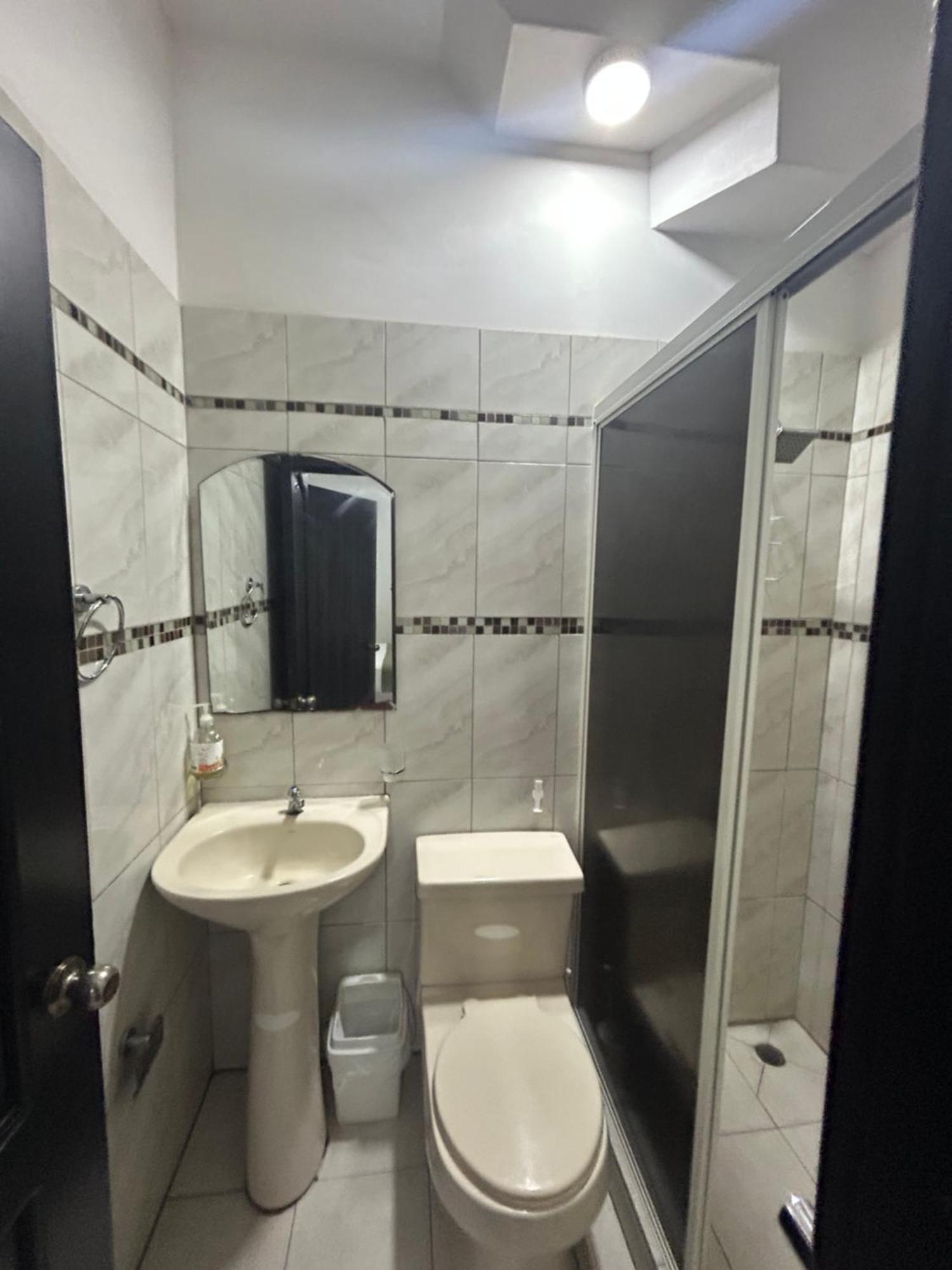 Departamentos De 2 Y 3 Habitaciones En El Centro De Манта Екстериор снимка